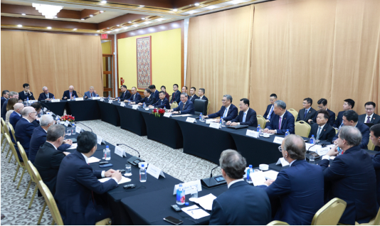 李强同美国友好团体座谈 李强同美国友好团体座谈