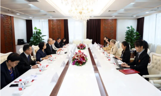 张军会见联合国副秘书长、联合国环境规划署执行主任英格·安德森1